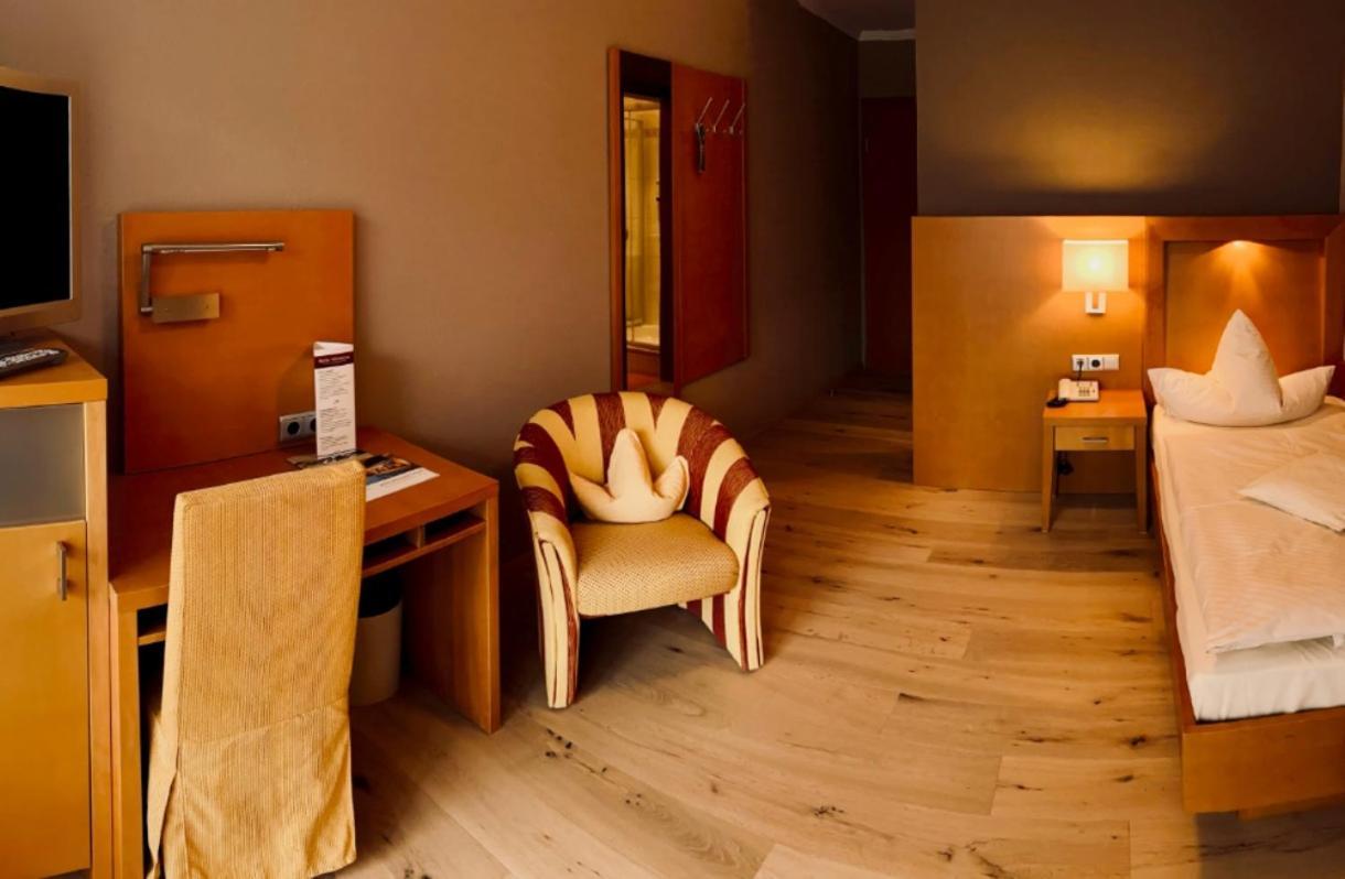 Hotel Hochheide Вилинген Екстериор снимка